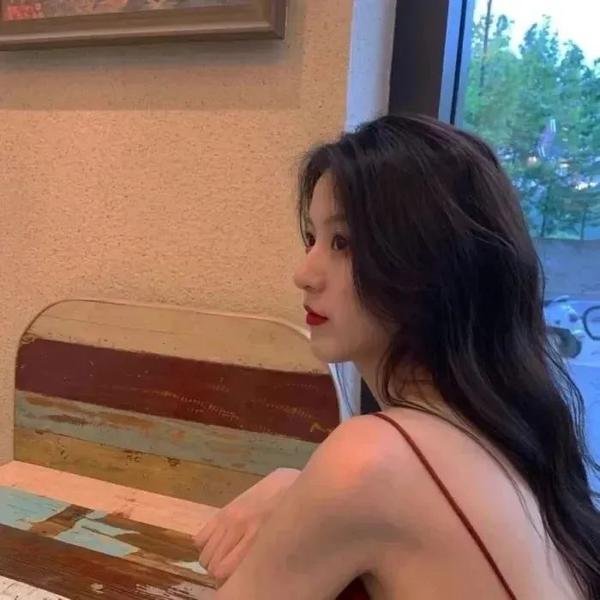 异哉女性